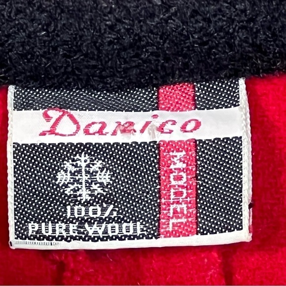 VTG DARICO Red Black Wool Poncho Cape Coat with Black Belt Size M/L - Picture 16 of 16